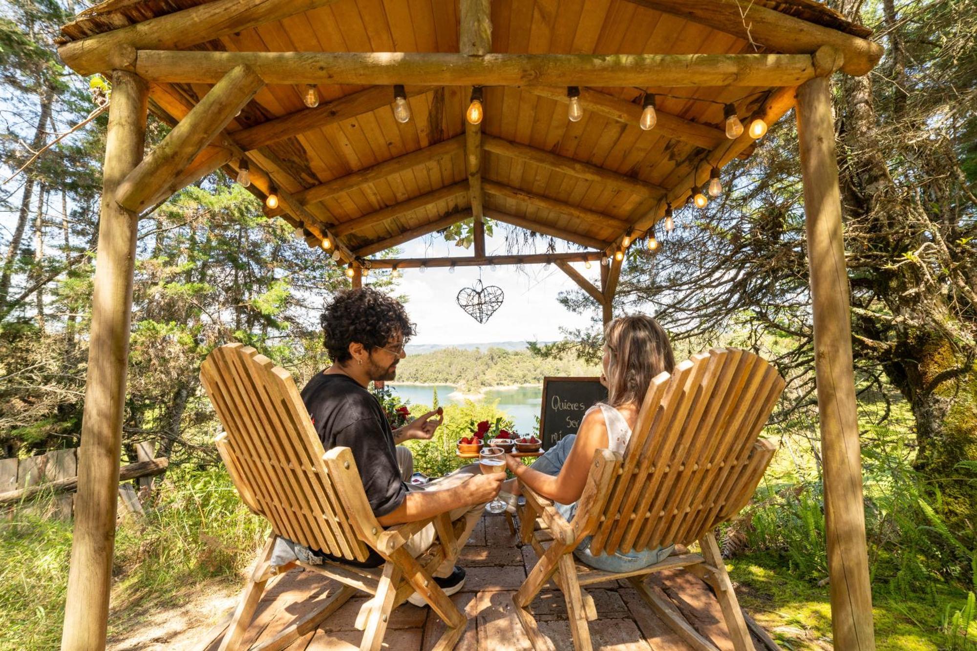 Levit Glamping - Hotel Guatape Penol (Adults Only) Dış mekan fotoğraf