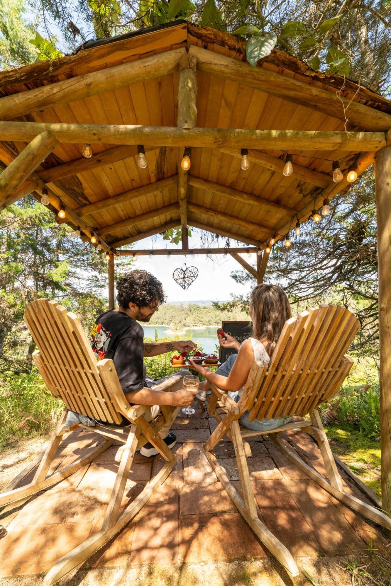 Levit Glamping - Hotel Guatape Penol (Adults Only) Dış mekan fotoğraf